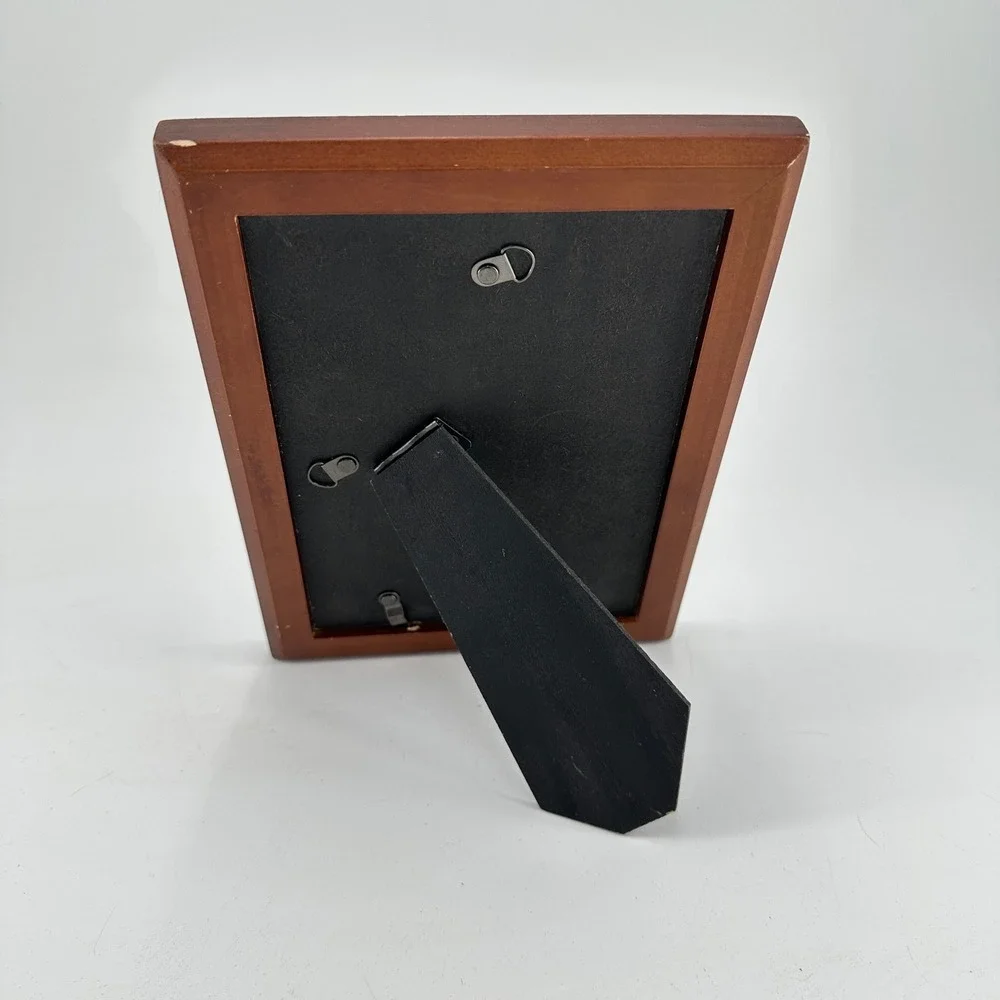 Cherry Wood 5x7 Picture Frame Beveled Edge Tabletop Wall Mount Red Brown